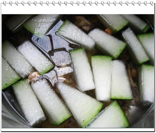 冬瓜煲老鸭汤的做法(荤菜)