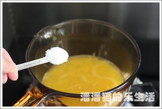 香橙果冻的做法（有趣又健康的消夏甜品）