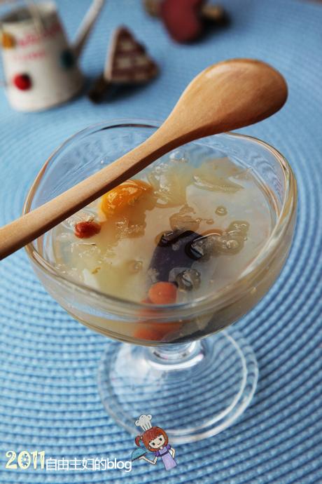 冰糖银耳羹的做法