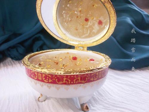 银耳冰糖雪梨羹的做法