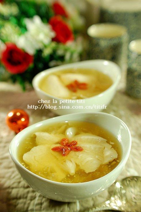 鲜百合雪耳豆花马蹄羹的做法