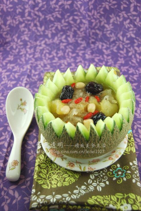 蜜瓜红枣银耳羹的做法