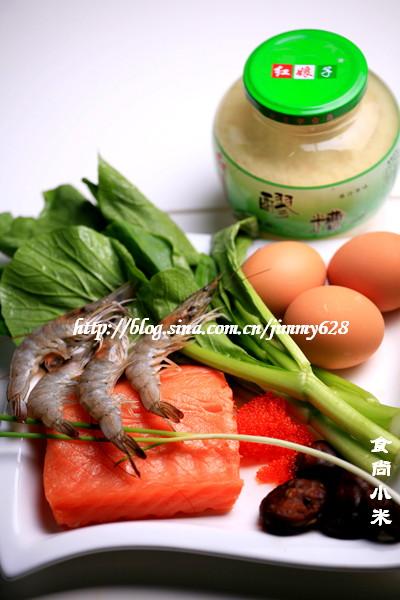 三文鱼醪糟蛋羹的做法