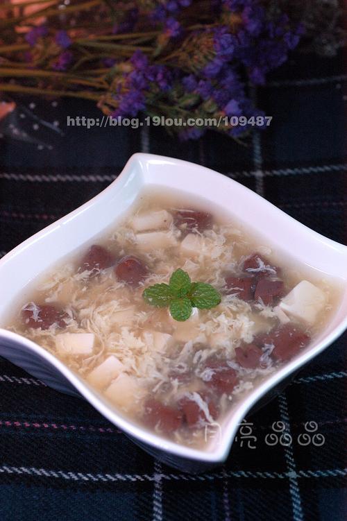 鸭血豆腐羹的做法