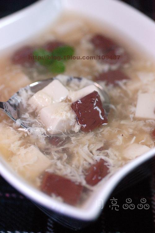 鸭血豆腐羹的做法