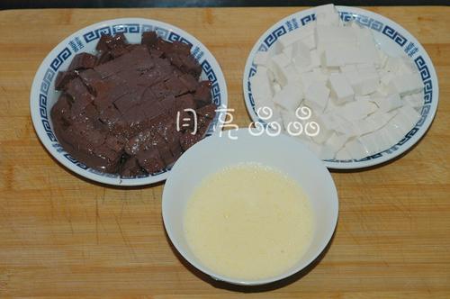 鸭血豆腐羹的做法