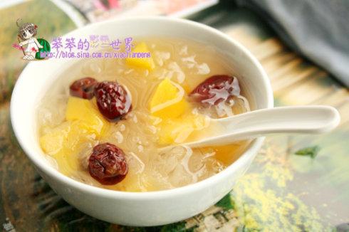 银耳芒果红枣羹的做法
