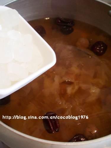 冰糖银耳桂圆红枣羹的做法