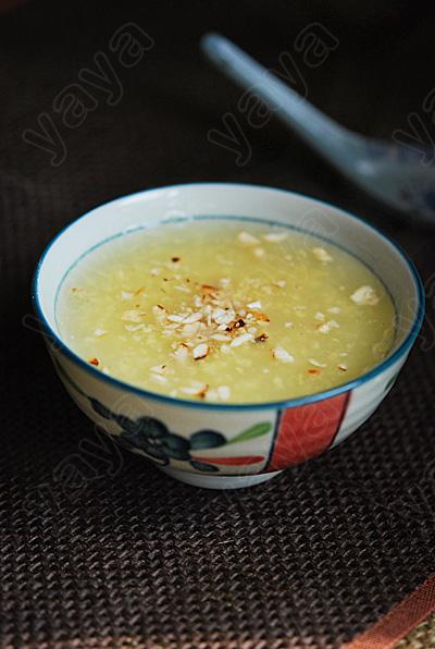 果仁玉米羹的做法