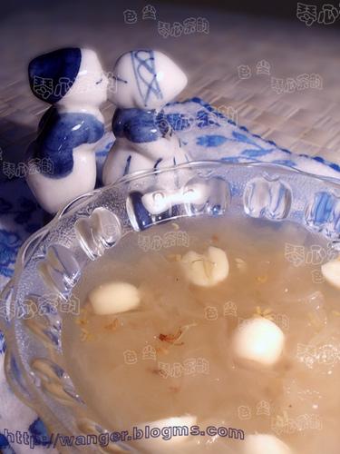 桂花莲子银耳汤的做法