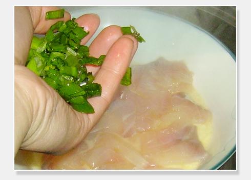 鱼片蒸蛋的做法