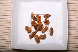 蜂蜜银耳核桃羹的做法