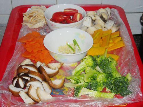 微波版田园杂蔬的做法