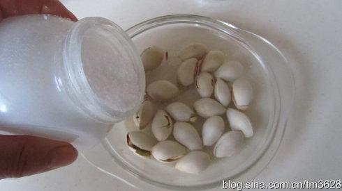 微波炉盐焗银杏的做法