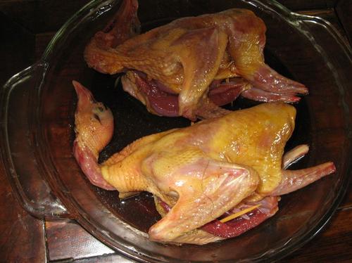 微波炉鼓油皇乳鸽的做法