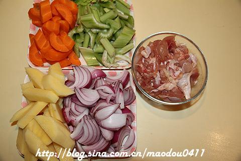 微波炉咖喱土豆鸡饭的做法