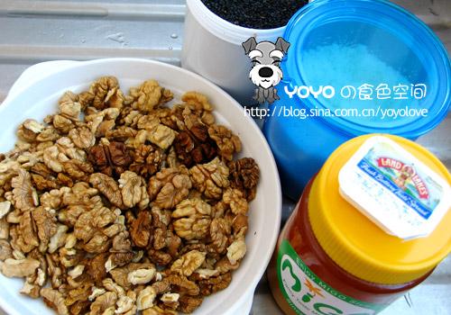 微波琥珀核桃仁的做法