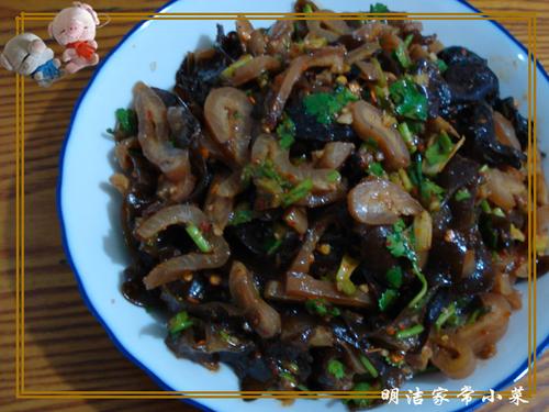麻辣木耳肉皮的做法