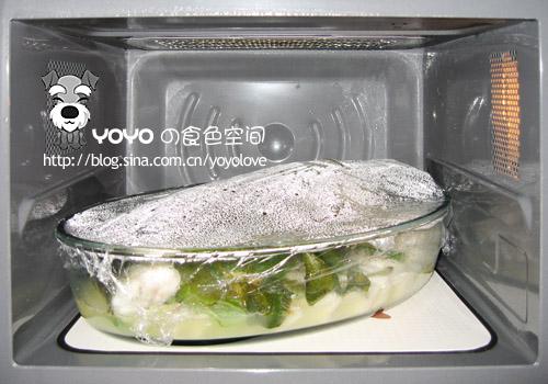 微波炉清蒸鲈鱼的做法