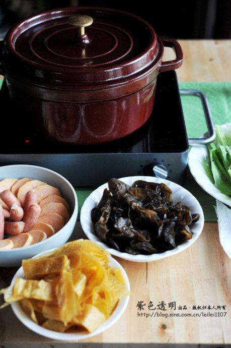 香辣猪蹄火锅的做法