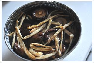 四喜烤麸的做法