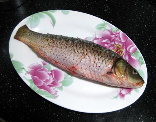 红烧鲤鱼的做法