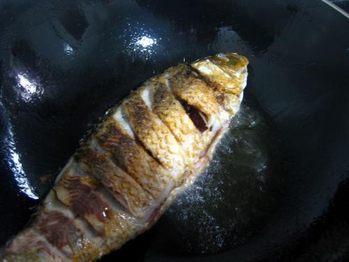 红烧鲤鱼的做法