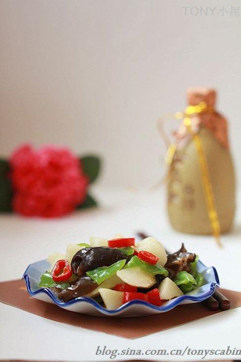 青椒黑木耳山药的做法