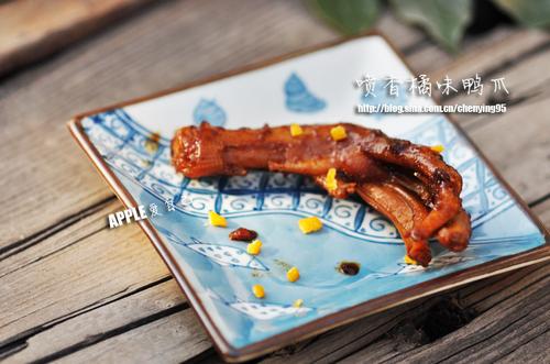 橘味鸭爪的做法