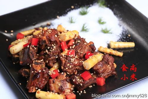 竹笋烧排骨的做法