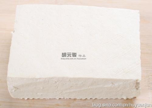 砂锅鱼头豆腐煲的做法