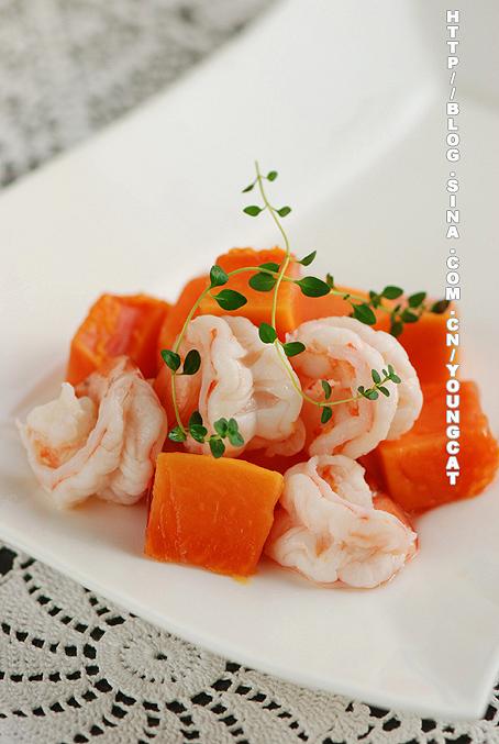 木瓜炒虾球的做法