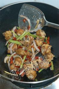 辣子鸡翅的做法