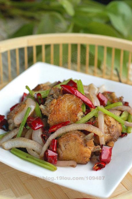 辣子鸡翅的做法