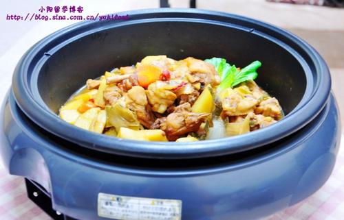 大盘鸡配素菜火锅的做法