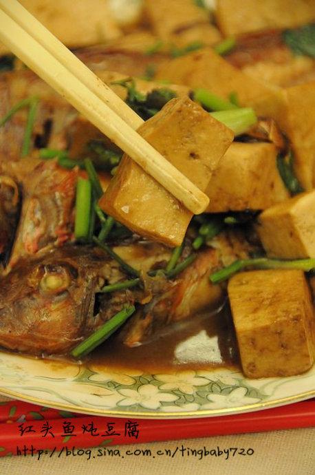 红头鱼烧豆腐的做法