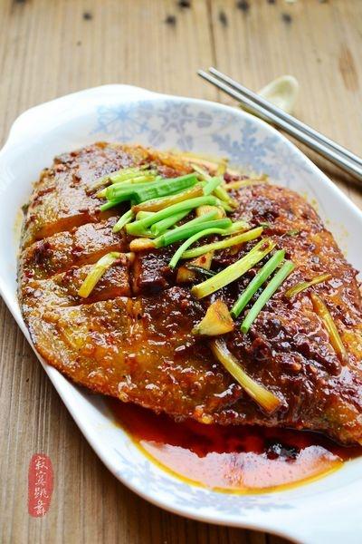 酱烧大鲳鱼的做法