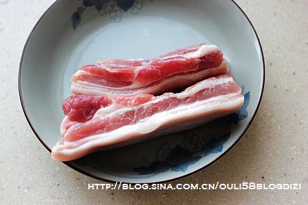 ���κ����������