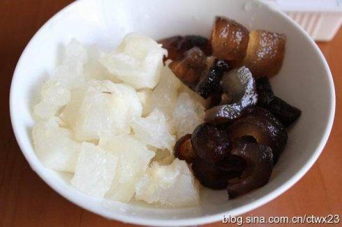 八珍豆腐煲的做法