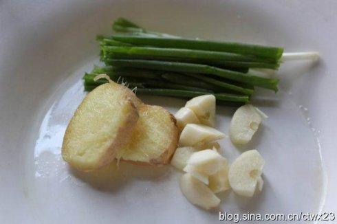 八珍豆腐煲的做法