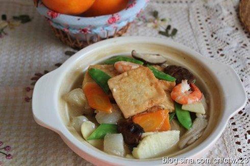 八珍豆腐煲的做法