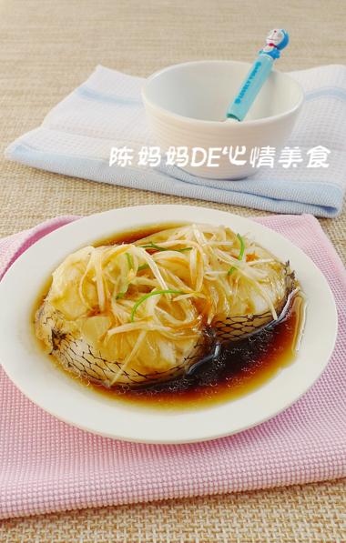 葱浇鳕鱼的做法