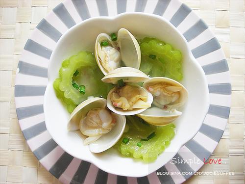 白蛤苦瓜汤的做法