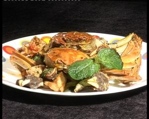 秋蟹焗鸡球和召盐牛肉丝的做法