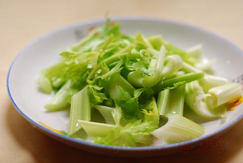 ���۳����ӵ�����