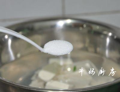 鲜霸蟹煲的做法