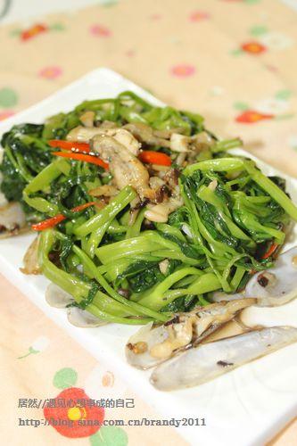 蛏子鱼露炒通菜的做法