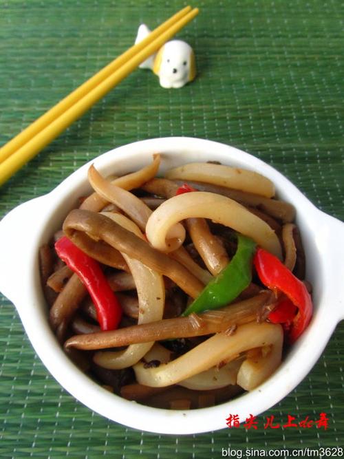 茶树菇爆鱿鱼丝的做法