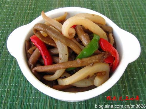 茶树菇爆鱿鱼丝的做法