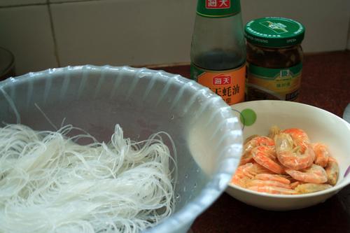 咖喱虾干粉丝煲的做法